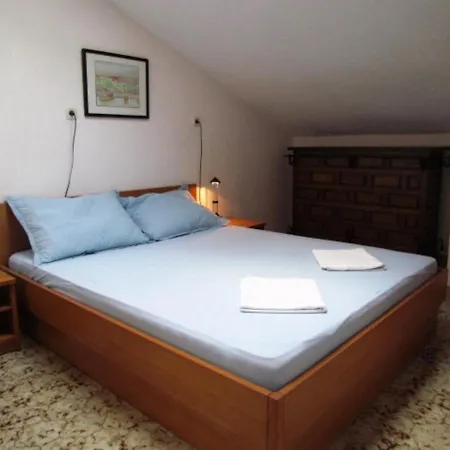 Apartment Anton Makarska