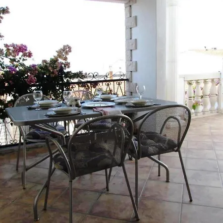 Anton Apartment