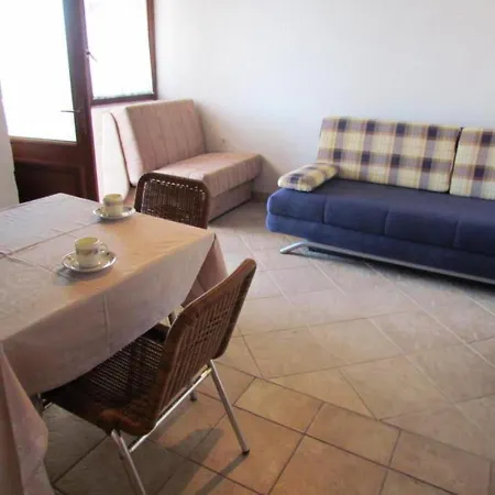 Apartment Anton Makarska