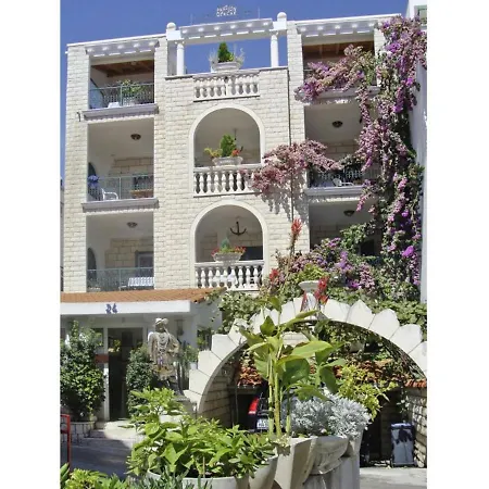 Anton Apartment Makarska