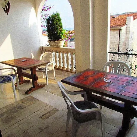 Apartment Anton *