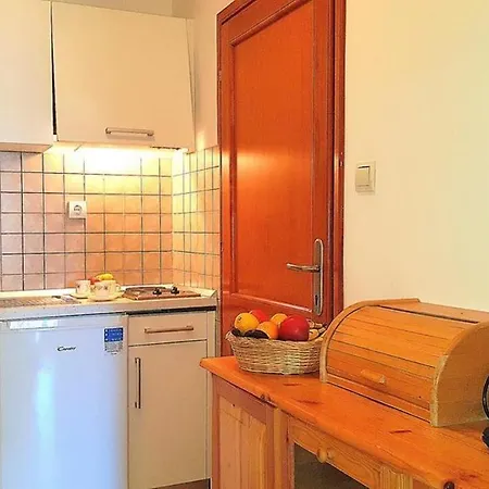 Anton Apartment *