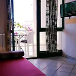 Anton Apartment *