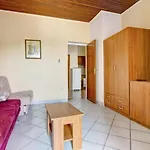 Anton Apartment *