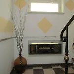 Anton Apartment *