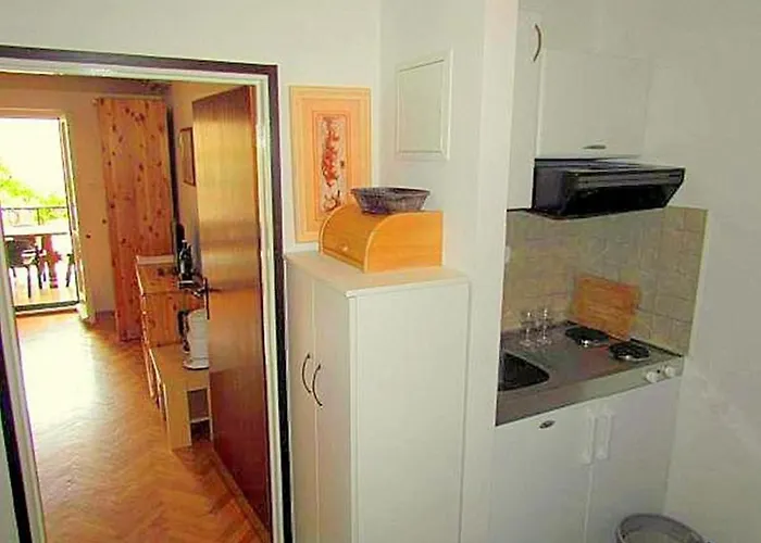 Anton Apartman