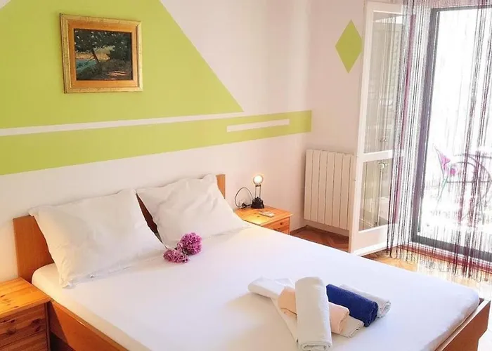 Anton Apartman